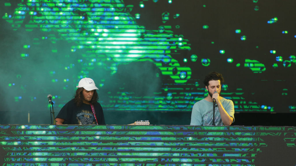 You Chance to Play FOMO or Laneway!